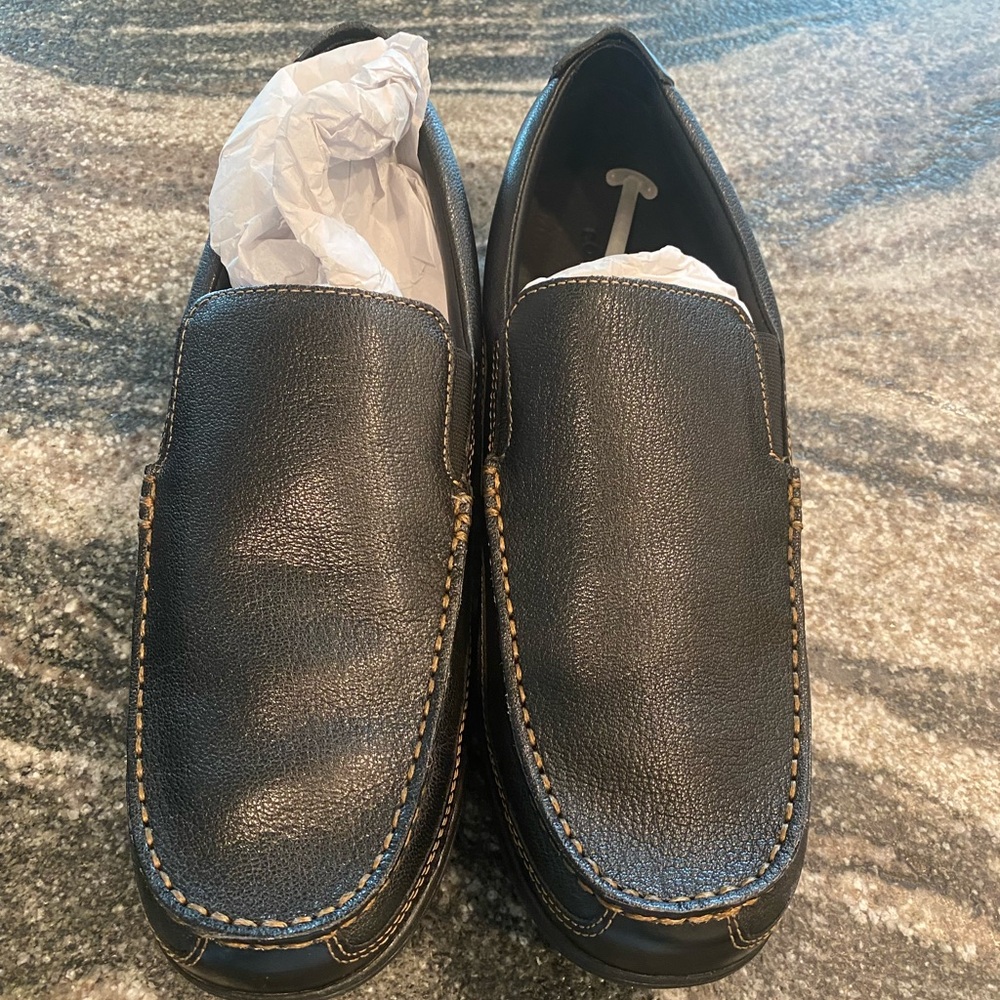 Cole Haan Black Leather Loafers with Tan Stitching